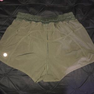 Lululemon tracker short (4in)